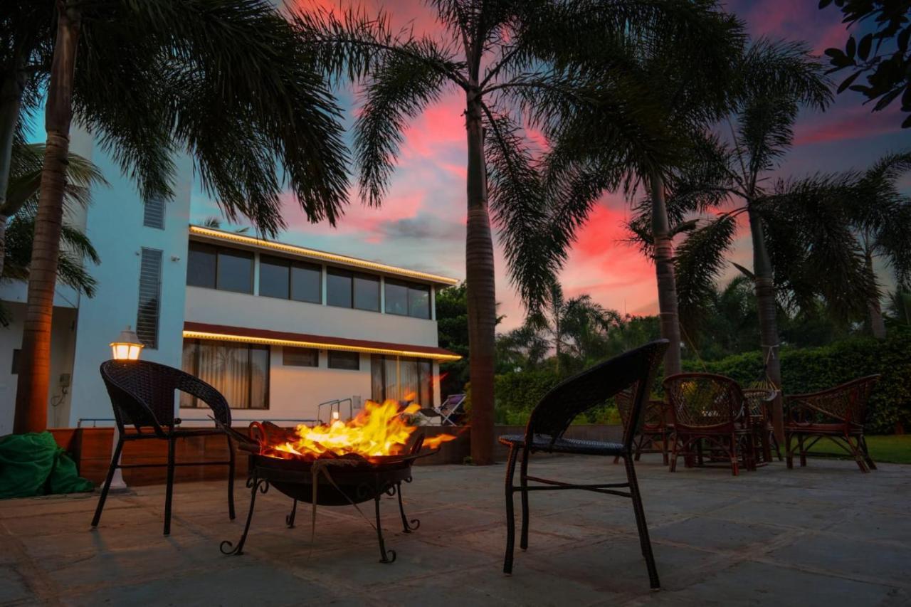 White Coco House 4Bhk Villa Nashik Ngoại thất bức ảnh